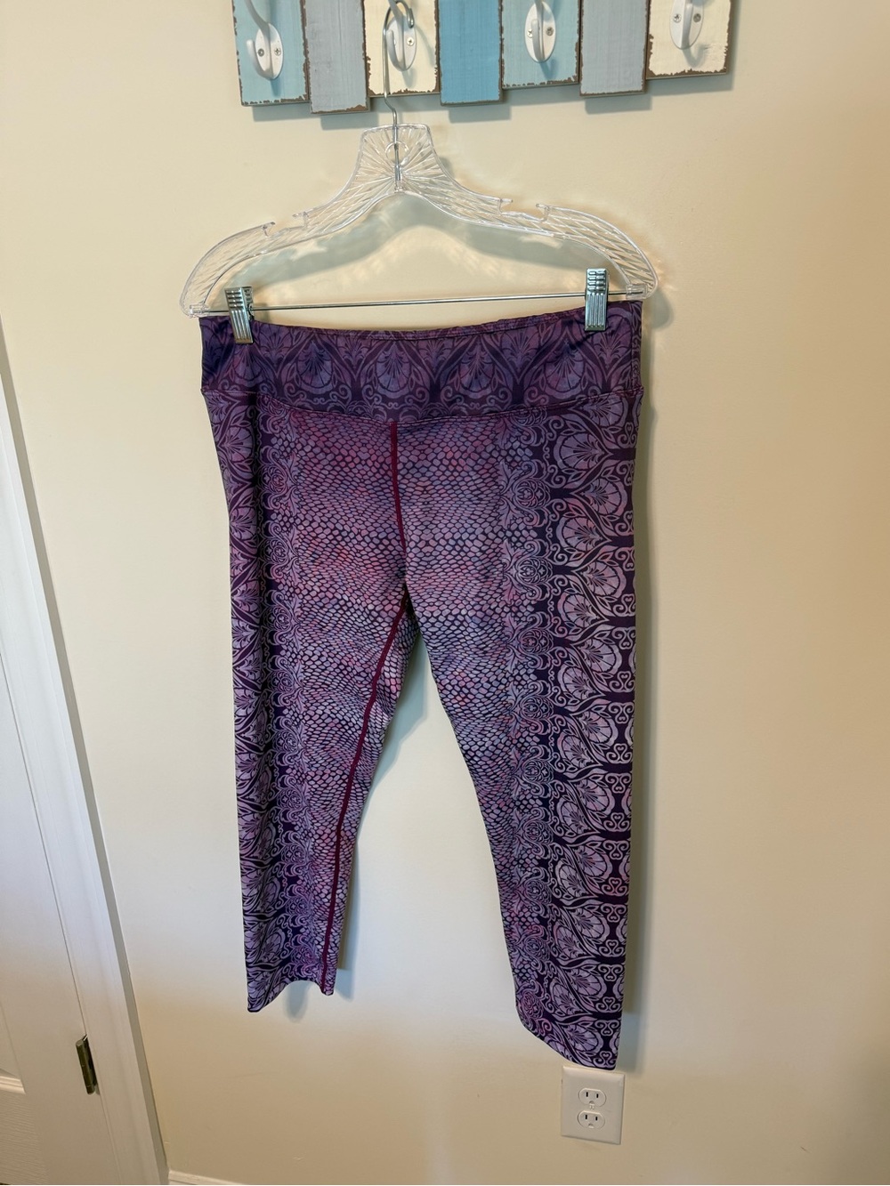 Prana Women’s Roxane Purple and Pink Patterned Leggings / Size XL